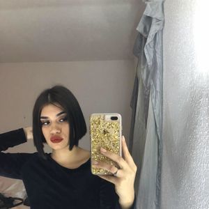 Meet your Posher, Helen